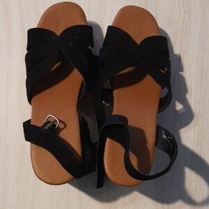 American Eagle Outfitters Black Heels size 8